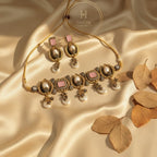 Rust & Pearl image 0