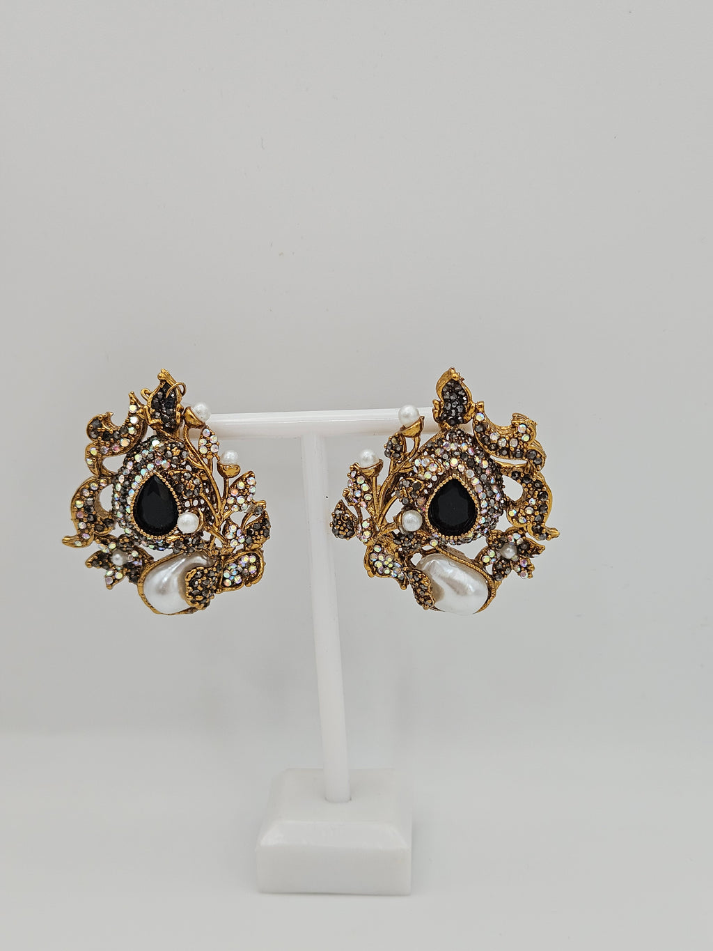 Nebula Studs