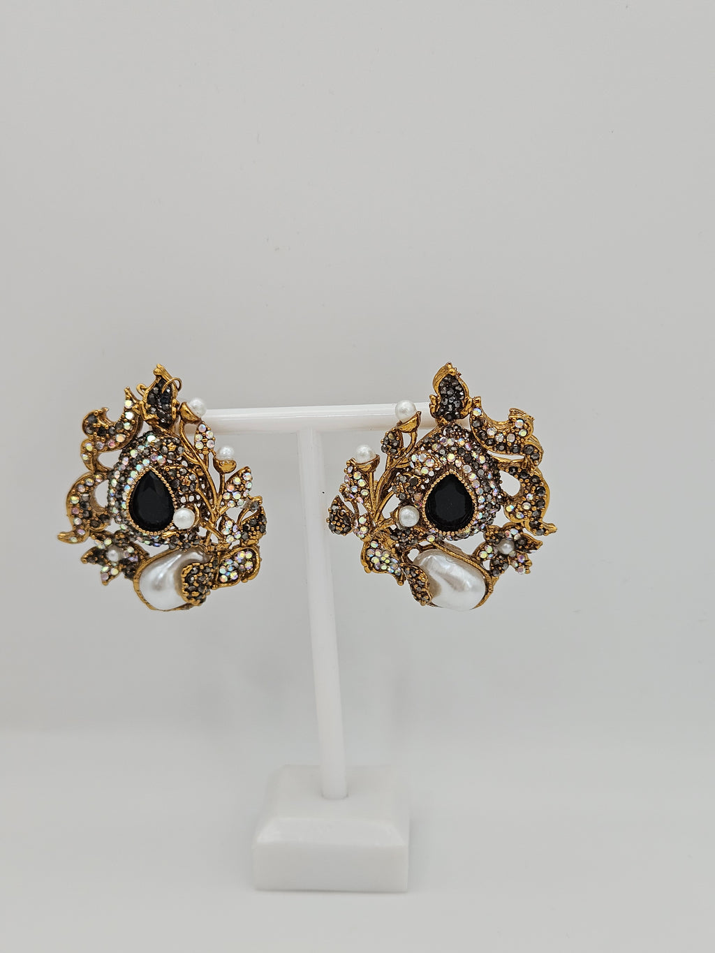 Nebula Studs